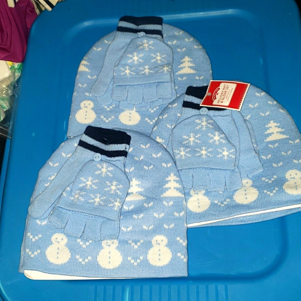 Womens Winter Knit Beanie & Convertible Pop Top Gloves Sets bundle of 3 NWT